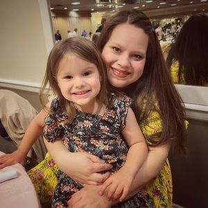 Meet your Posher, Ayla